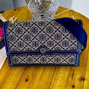 Tory Burch barely used purse